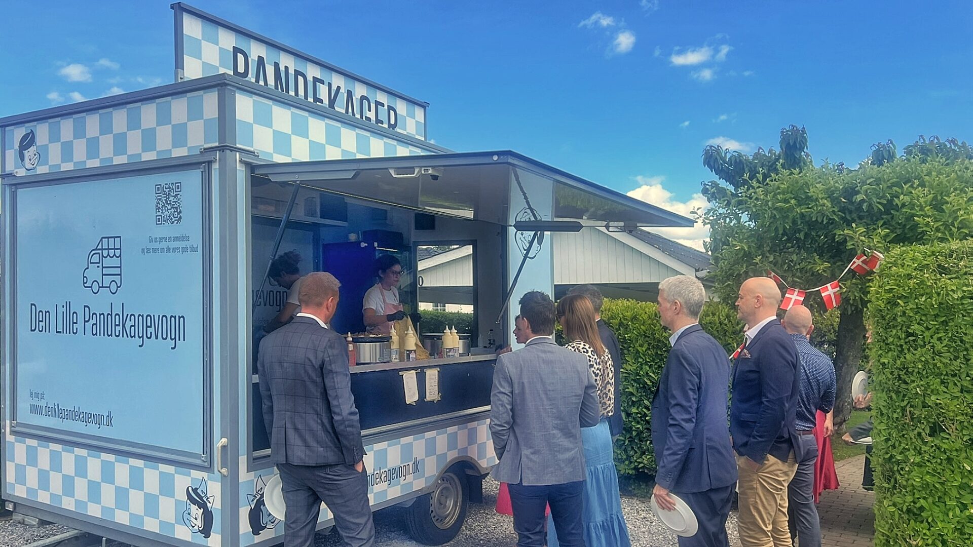 Konfirmation i Rødovre med pandekager og store smil