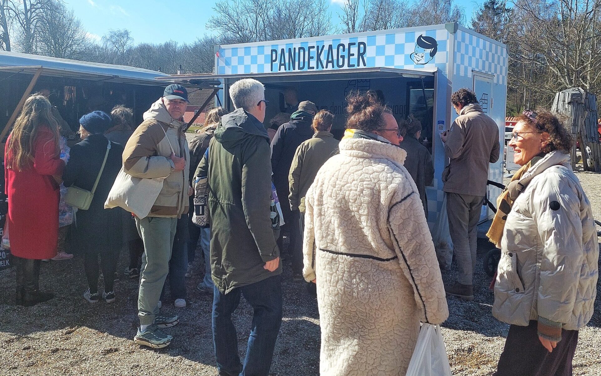 Gadesalg med pandekager i Nykøbing Sjælland