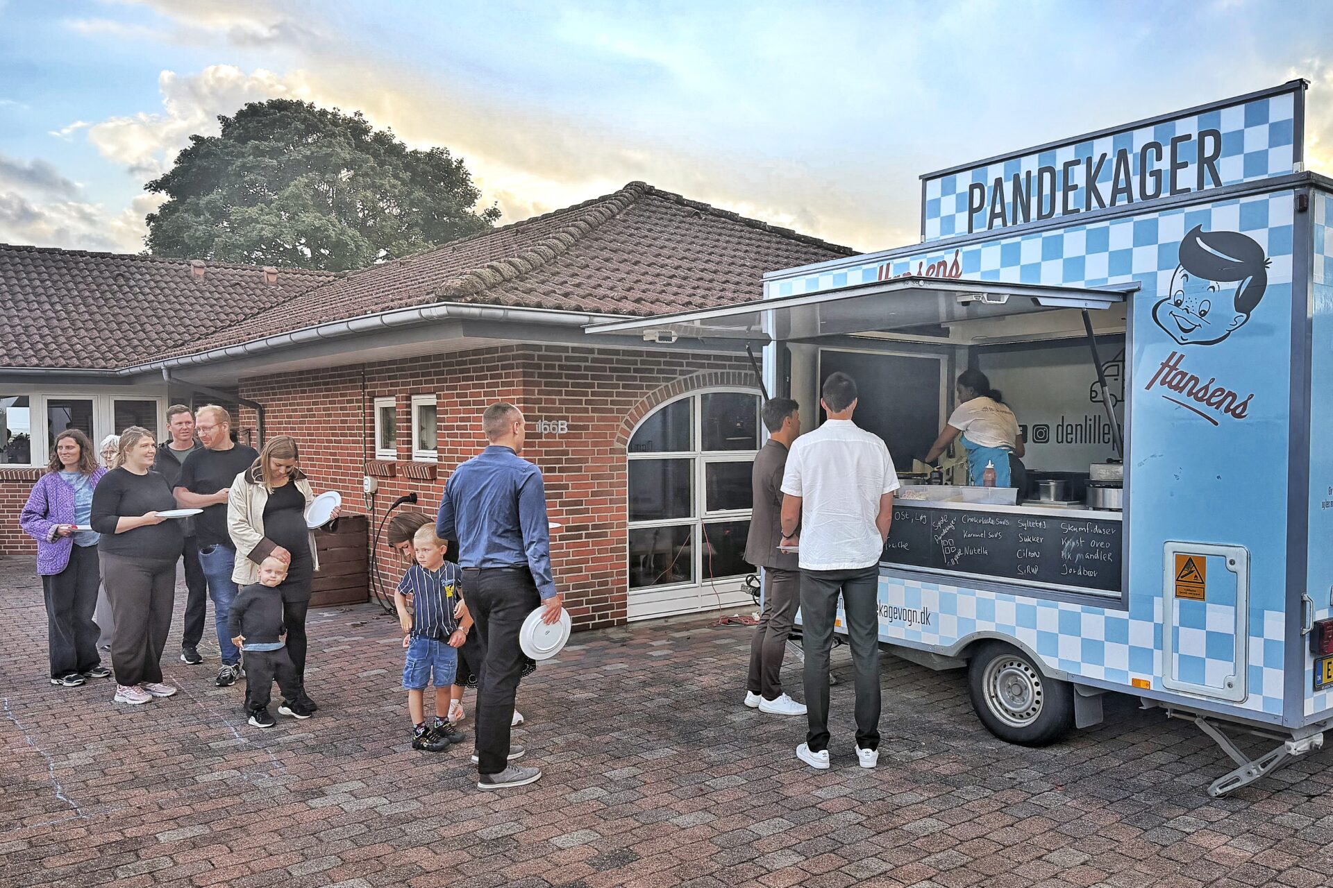 Skal du have pandekager til barnedåb i Odense til jeres fest?